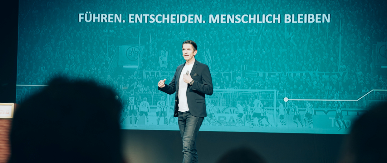 Keynote Speaker Deniz Aytekin beim ABF Führungskräftekongress "Wirkstoff Führung"
